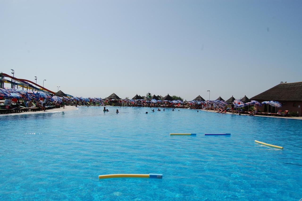 S Club Resort Hotel Aqua Park And Spa Belgrad Exterior foto